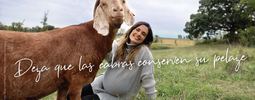 Lindo video nuevo de PETA con la estrella de ‘Chicago Med’, Torrey DeVitto, y sus cabras rescatadas: Este es su mensaje para los compradores